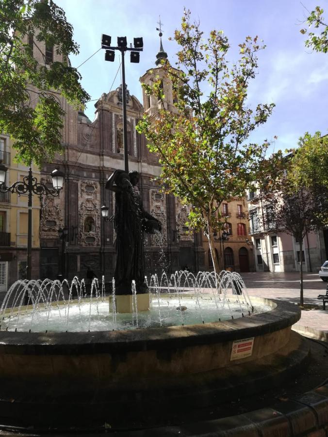 Cesar Augusto House Daire Zaragoza Dış mekan fotoğraf